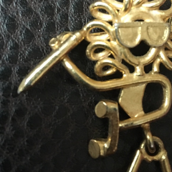 2/$10 Vintage articulated brooch - Picture 4 of 8